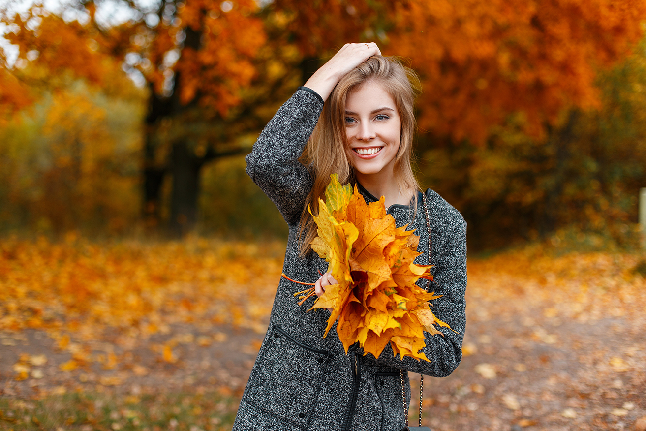 fall woman leaves smile