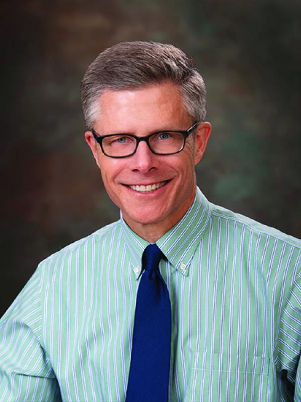 Lee Travis, MD