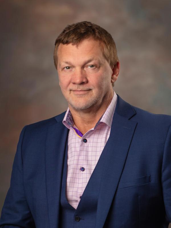 Shayne Squires, MD